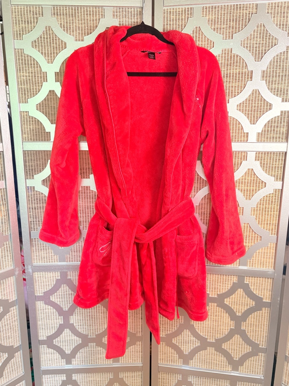 Victoria's Secret Plush Robe in Bright Red